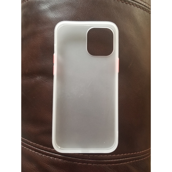 IPHONE 12 PRO MAX CASE - BRAND NEW TRANSPARENT - Picture 2 of 3